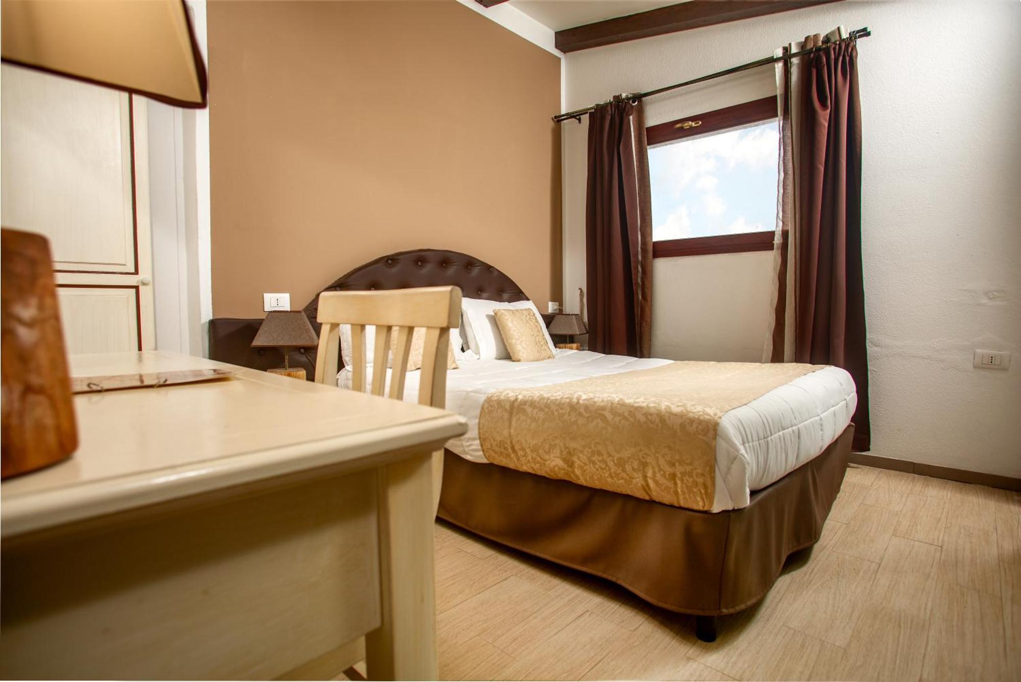 Domus De Vida Hotel Palau Buitenkant foto