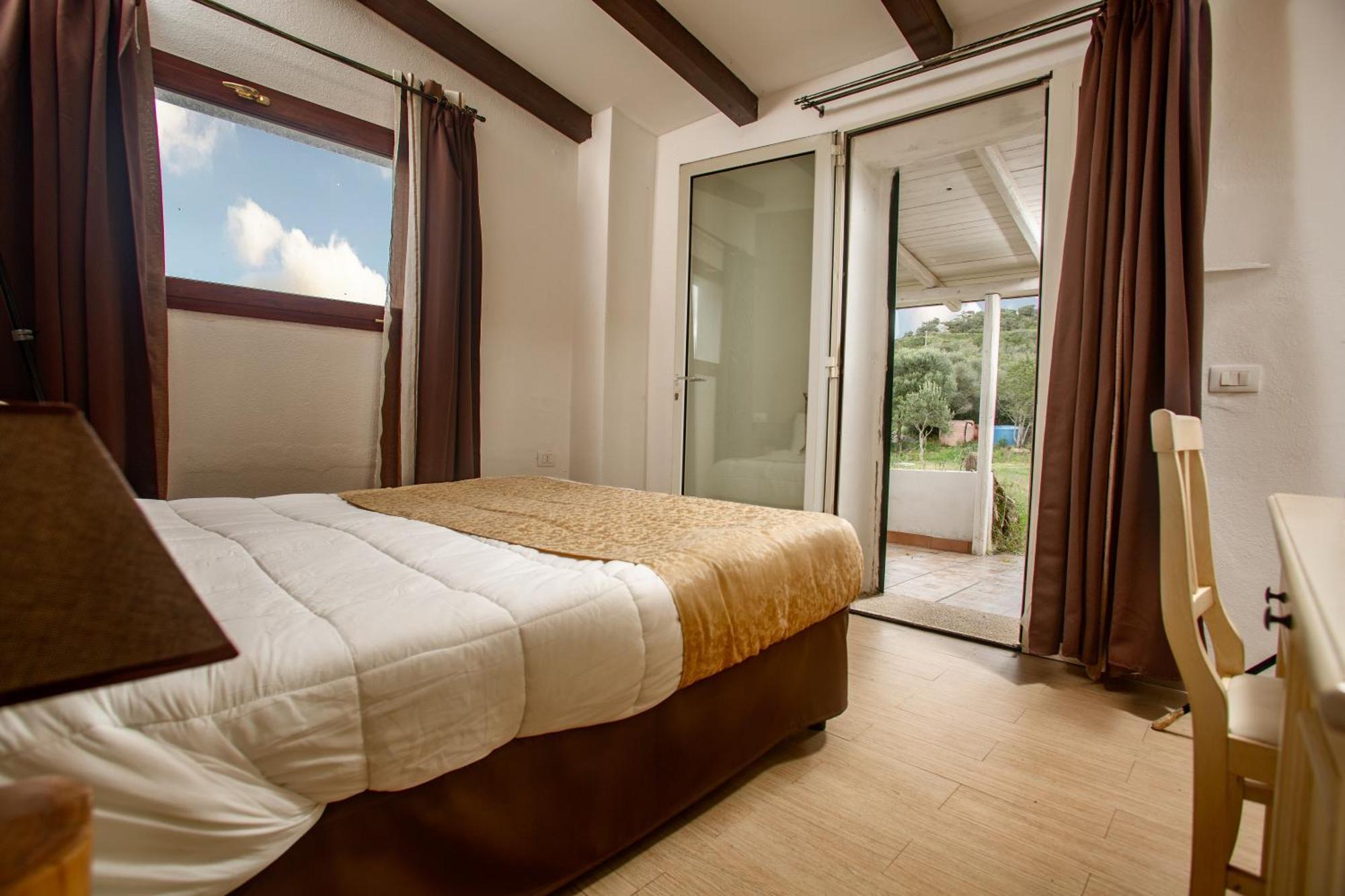 Domus De Vida Hotel Palau Buitenkant foto