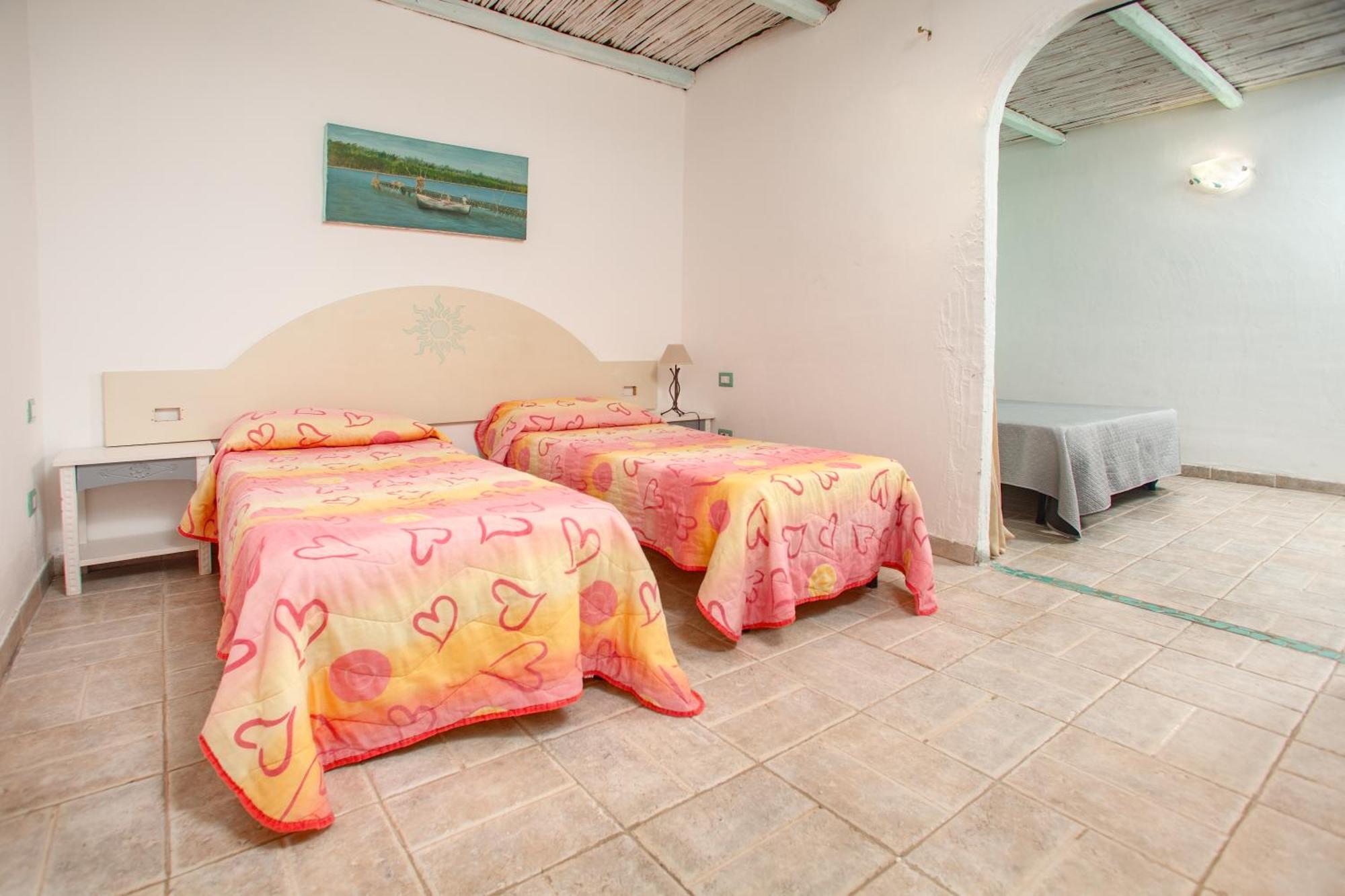 Domus De Vida Hotel Palau Buitenkant foto