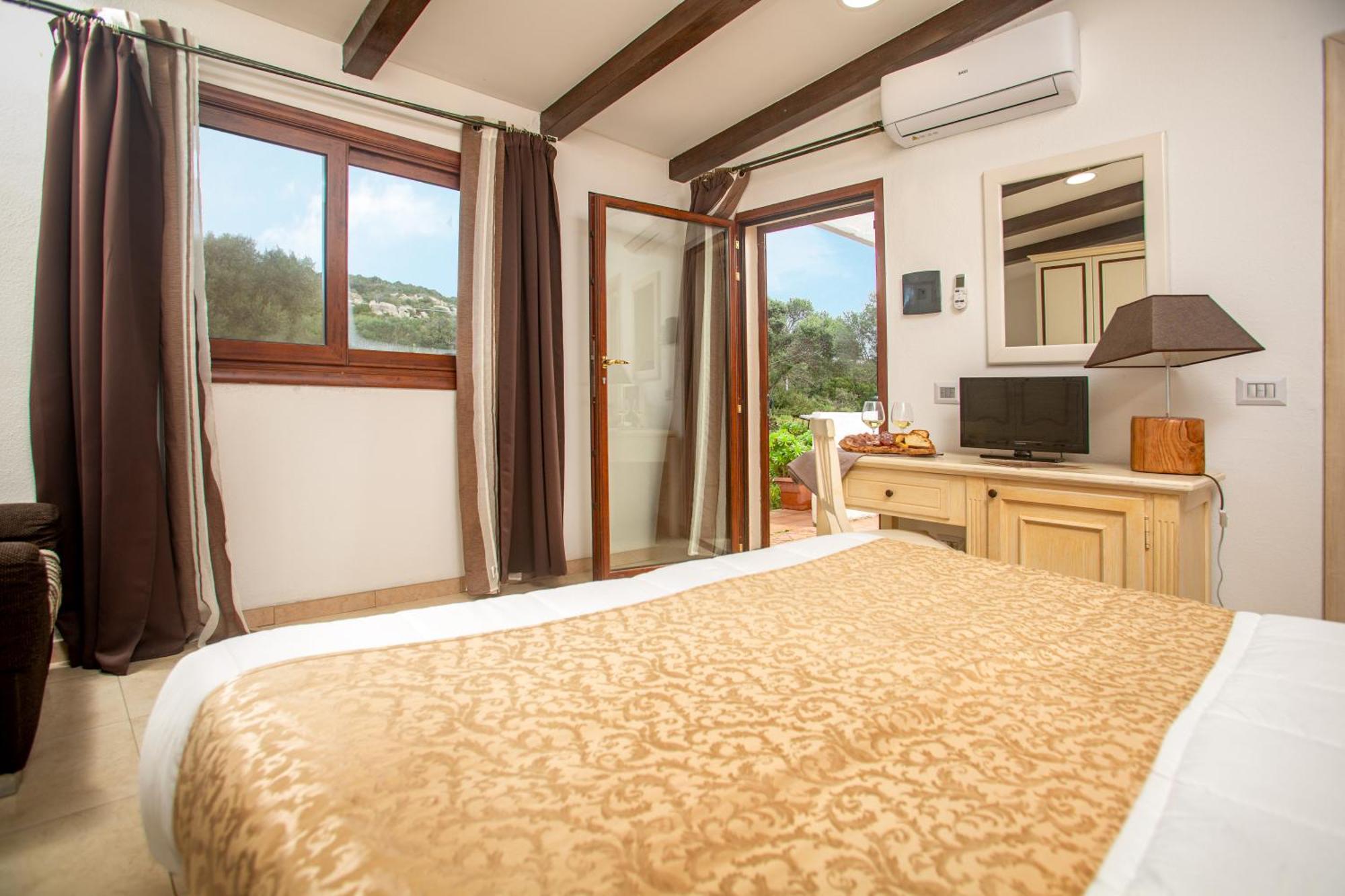 Domus De Vida Hotel Palau Buitenkant foto